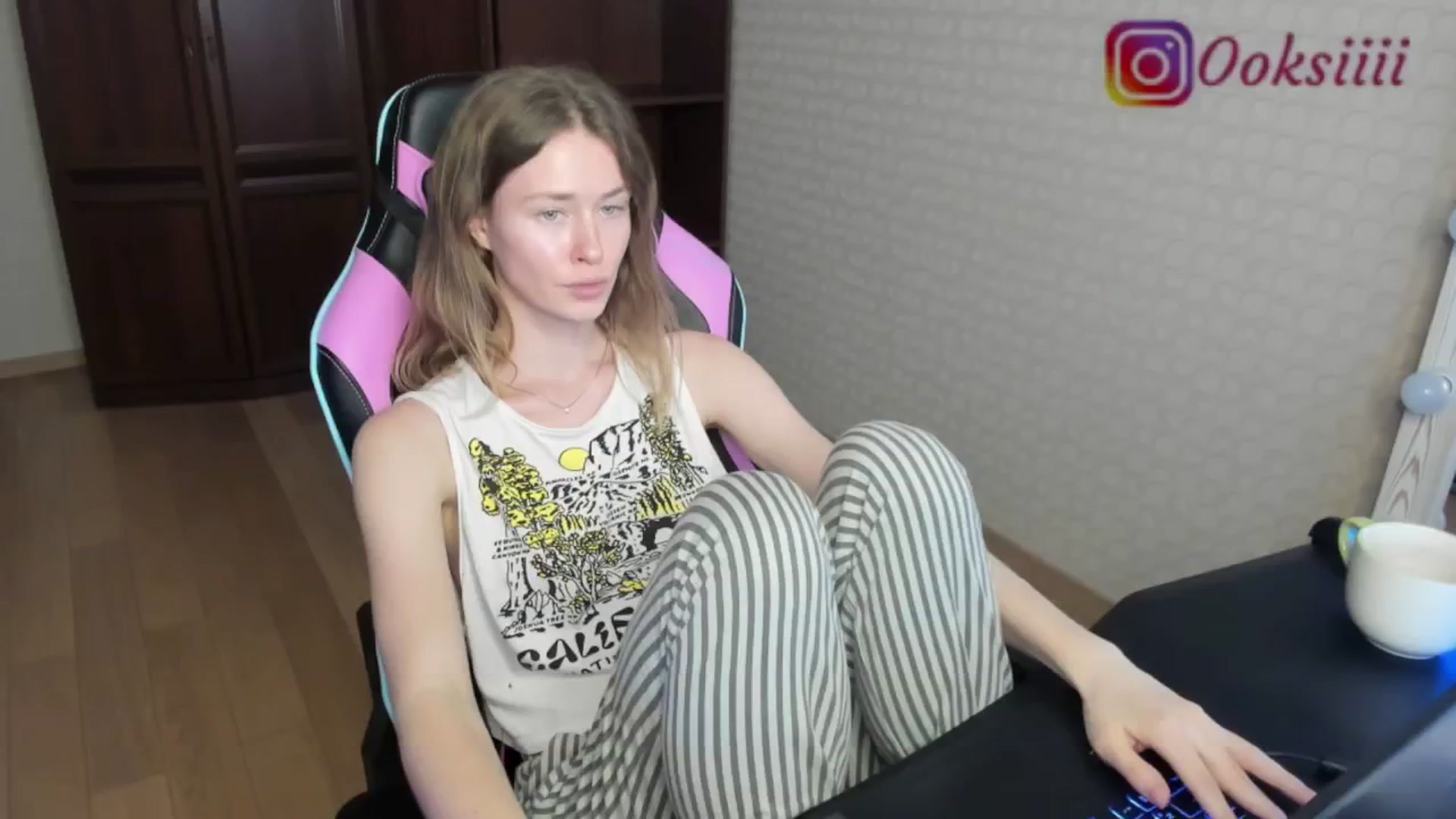 Gallery image thumbnail from Oksanafedorov's myfreecams stream on, 05/27/2024, 17:13 image 5 of 20