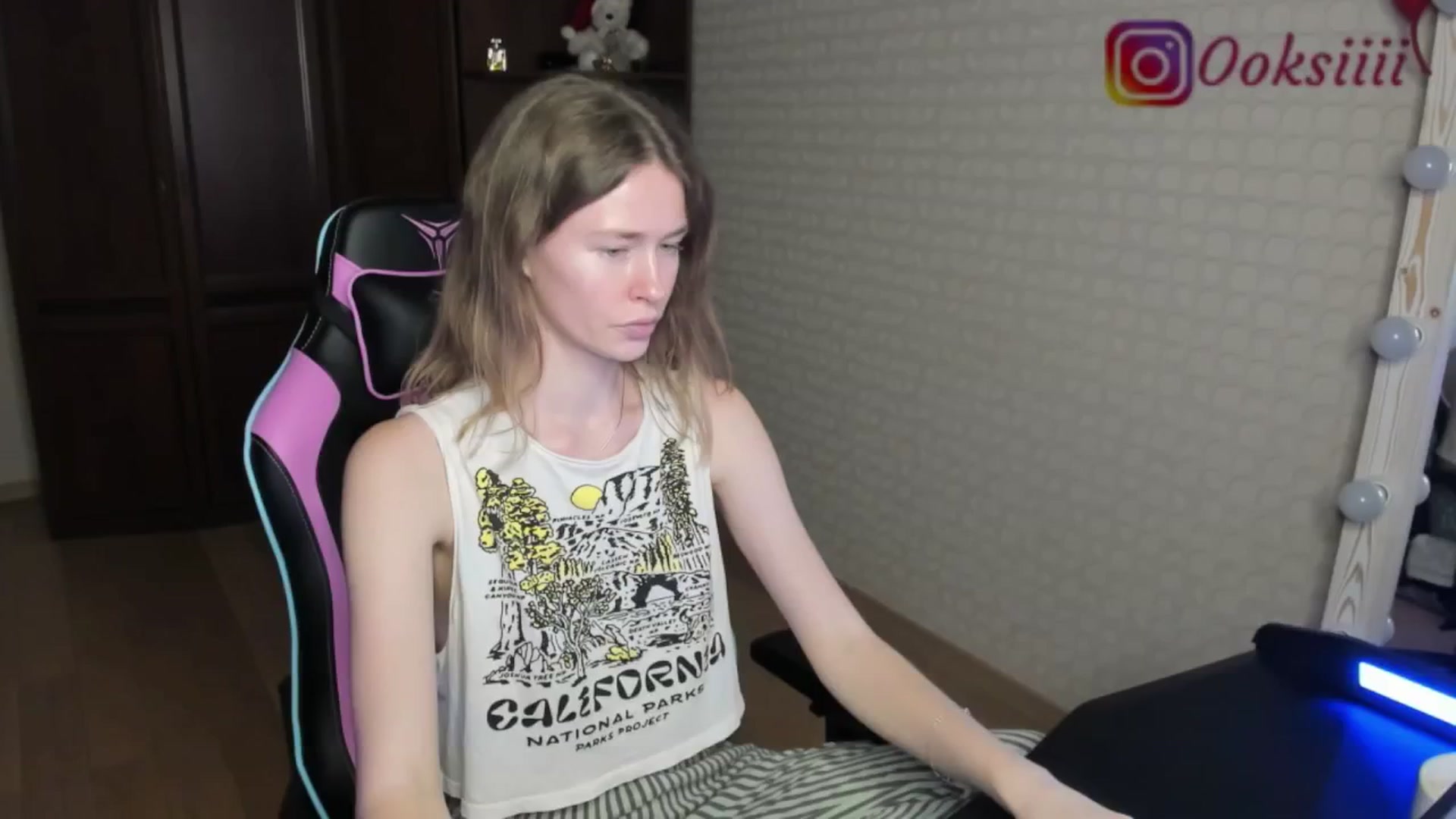 Gallery image thumbnail from Oksanafedorov's myfreecams stream on, 05/27/2024, 17:13 image 18 of 20