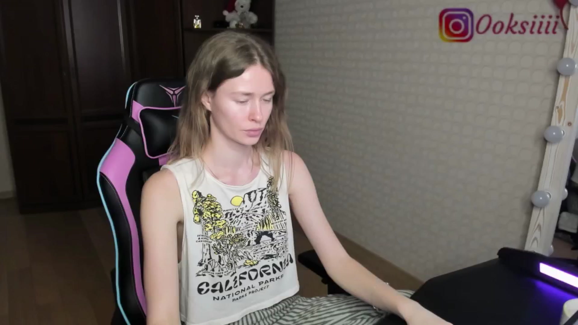 Gallery image thumbnail from Oksanafedorov's myfreecams stream on, 05/27/2024, 17:13 image 17 of 20