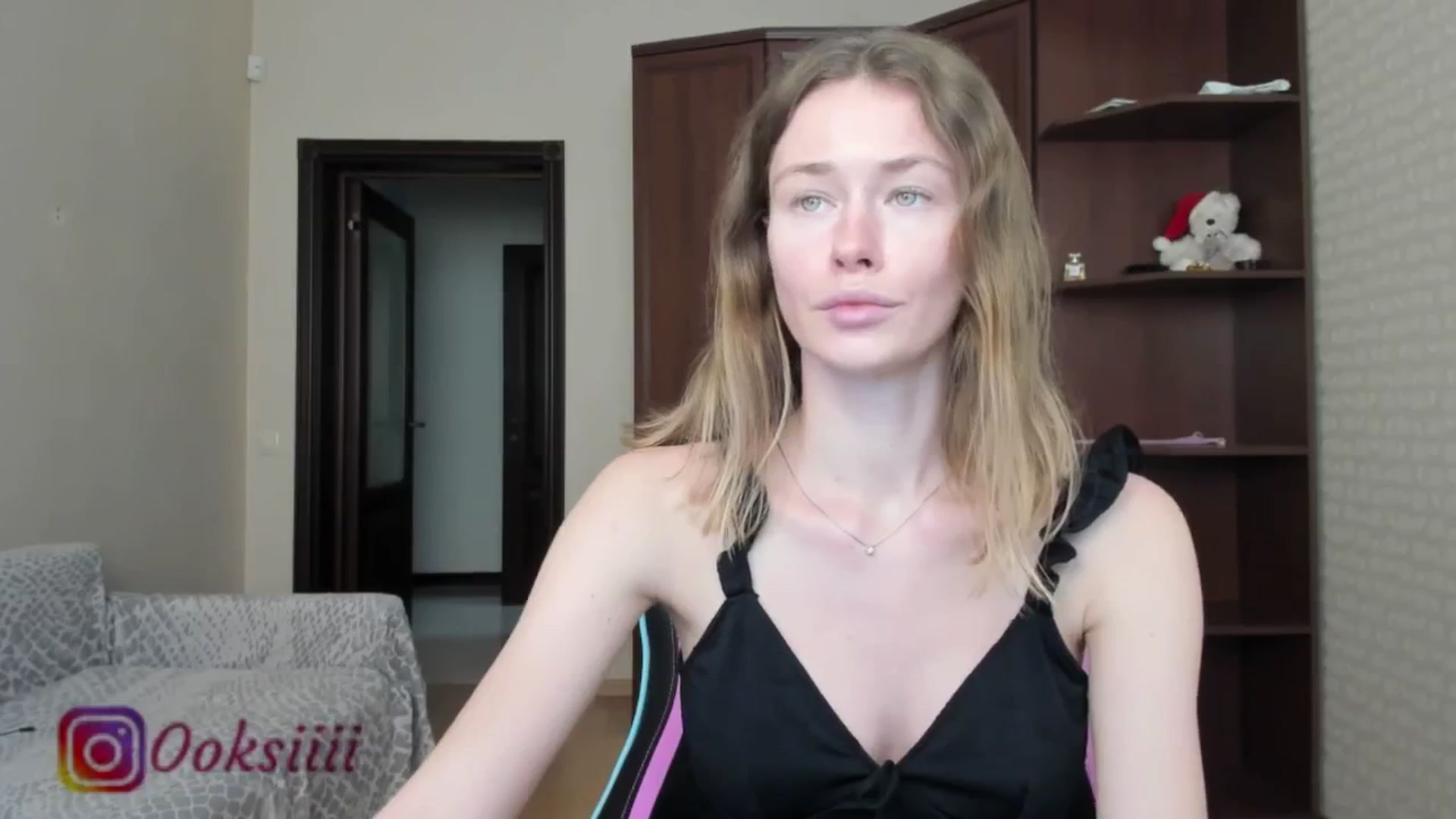 Gallery image thumbnail from Oksanafedorov's myfreecams stream on, 05/29/2024, 13:50 image 17 of 20