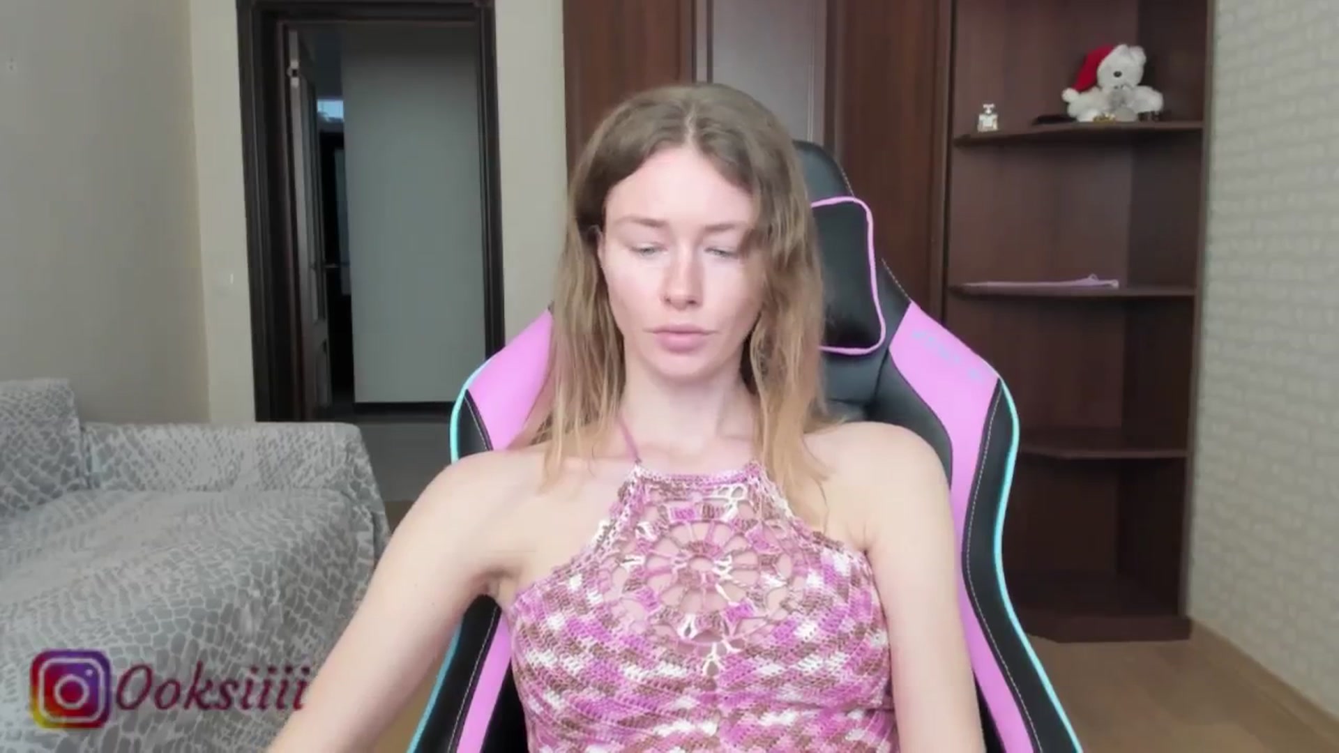 Gallery image thumbnail from Oksanafedorov's myfreecams stream on, 05/30/2024, 11:58 image 17 of 20