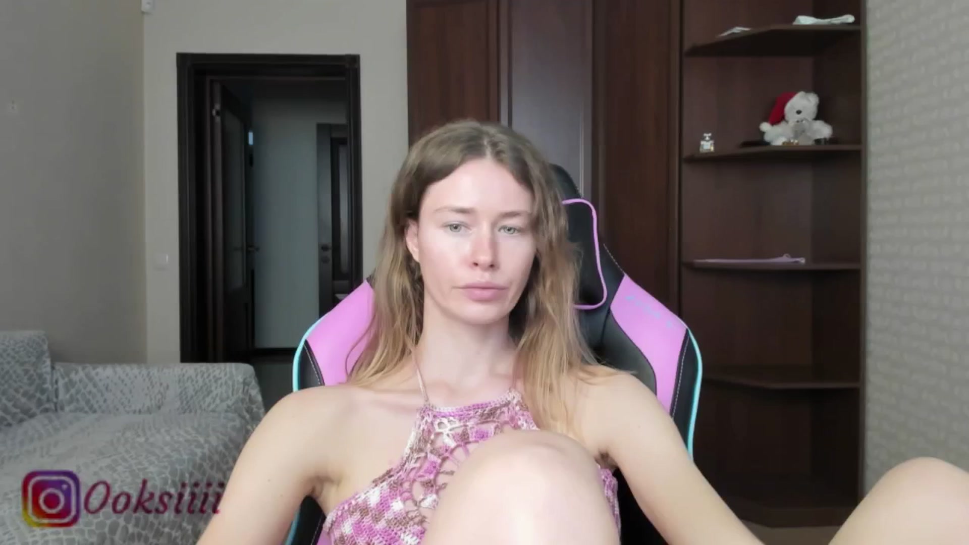 Gallery image thumbnail from Oksanafedorov's myfreecams stream on, 05/30/2024, 14:48 image 11 of 20