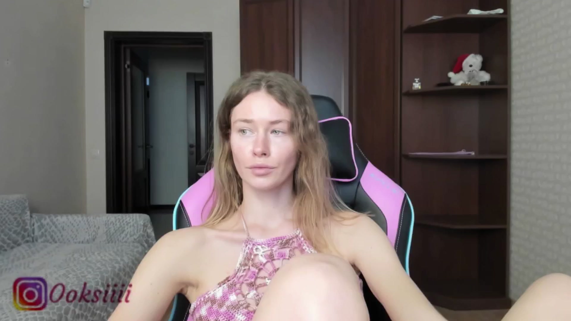Gallery image thumbnail from Oksanafedorov's myfreecams stream on, 05/30/2024, 14:48 image 9 of 20