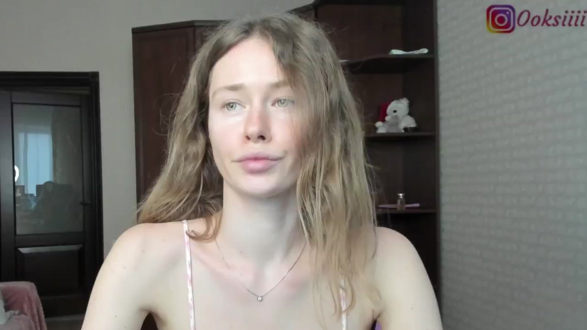 Gallery image thumbnail from Oksanafedorov's myfreecams stream on, 06/18/2024, 16:24 image 13 of 20