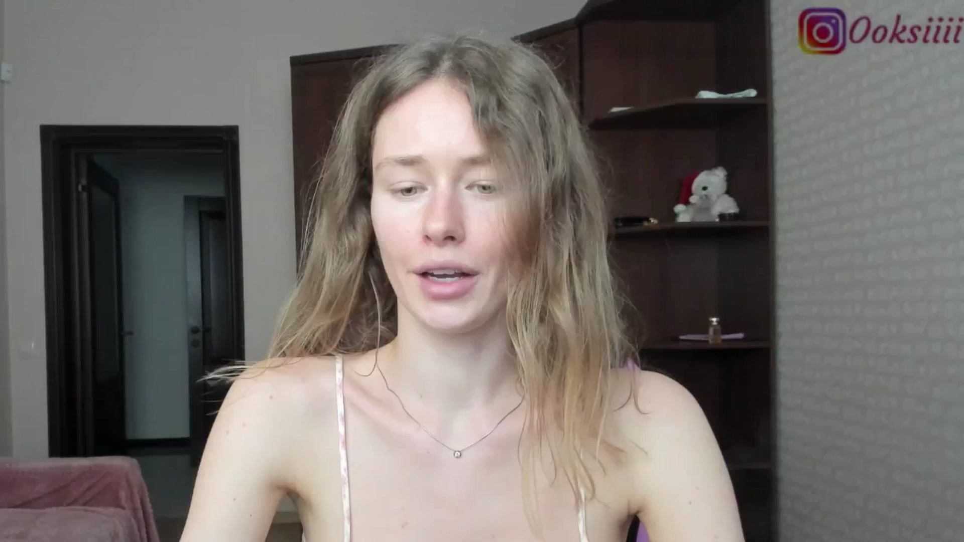 Gallery image thumbnail from Oksanafedorov's myfreecams stream on, 06/18/2024, 16:24 image 2 of 20