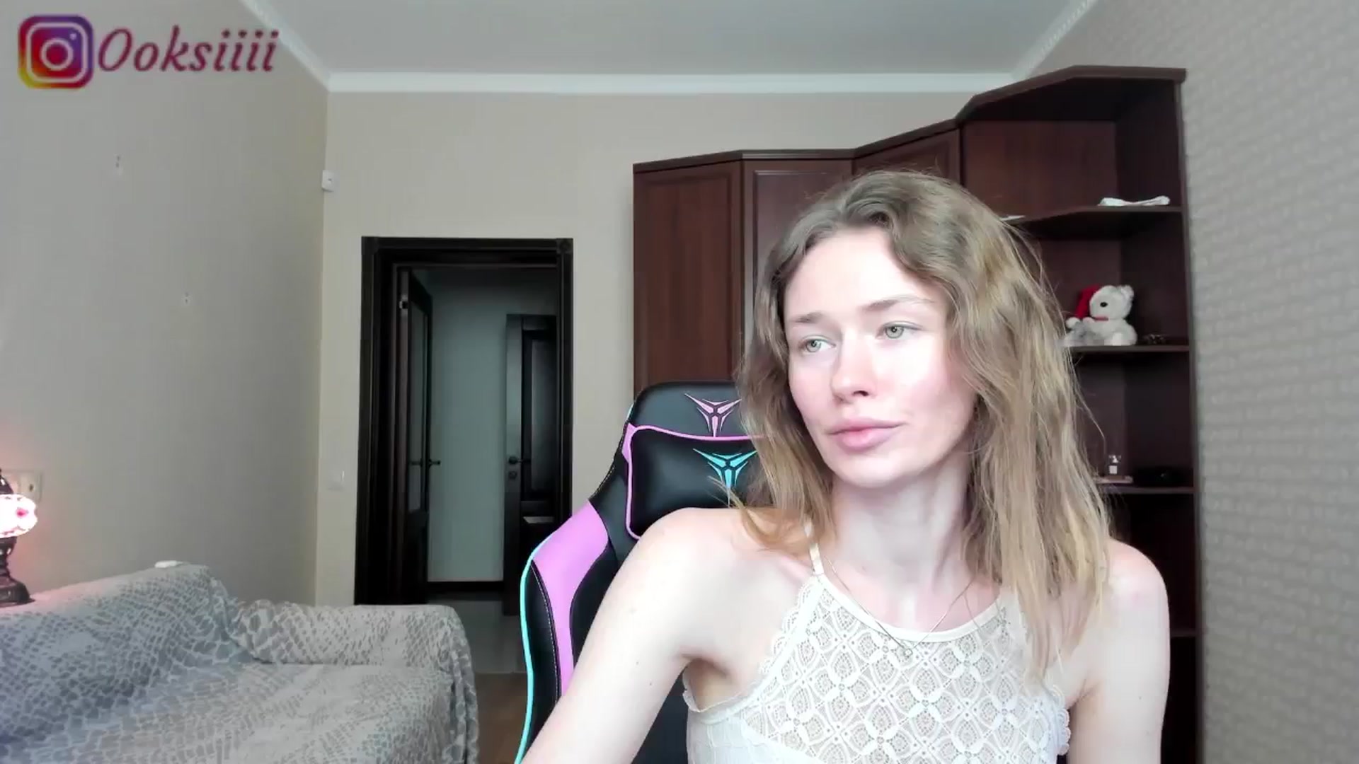 Gallery image thumbnail from Oksanafedorov's myfreecams stream on, 06/29/2024, 13:39 image 13 of 20