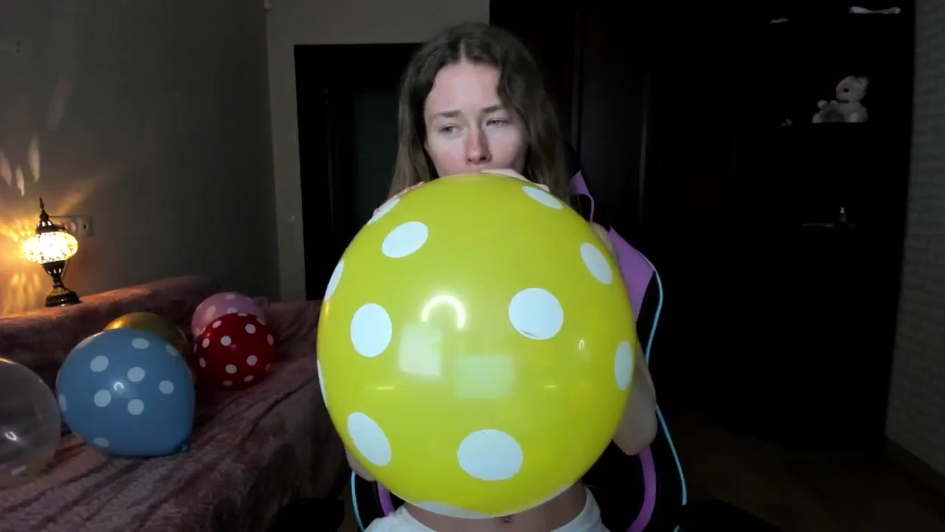 Gallery image thumbnail from Oksanafedorov's myfreecams stream on, 07/28/2024, 16:49 image 12 of 20