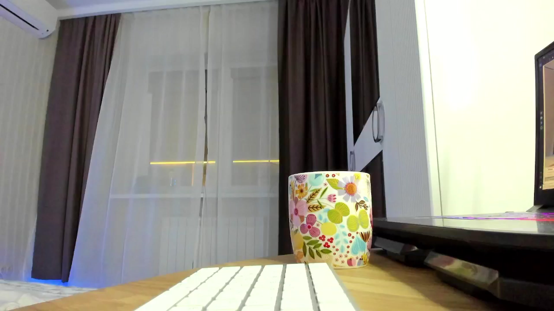 Gallery image thumbnail from Oksanafedorov's myfreecams stream on, 02/20/2025, 18:28 image 1 of 20