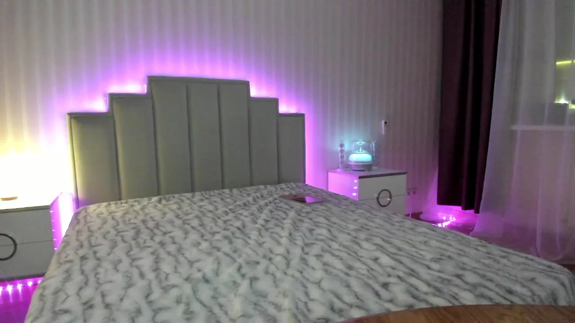 Gallery image thumbnail from Oksanafedorov's myfreecams stream on, 02/28/2025, 16:24 image 20 of 20