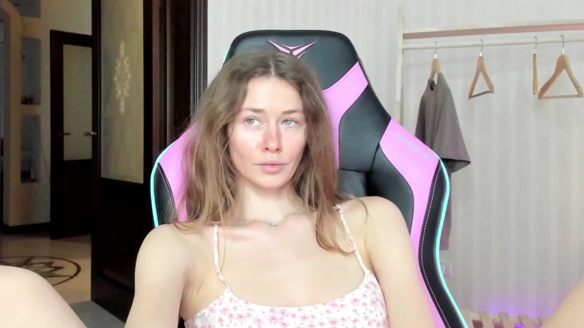 Gallery image thumbnail from Oksanafedorov's myfreecams stream on, 03/03/2025, 14:52 image 5 of 20