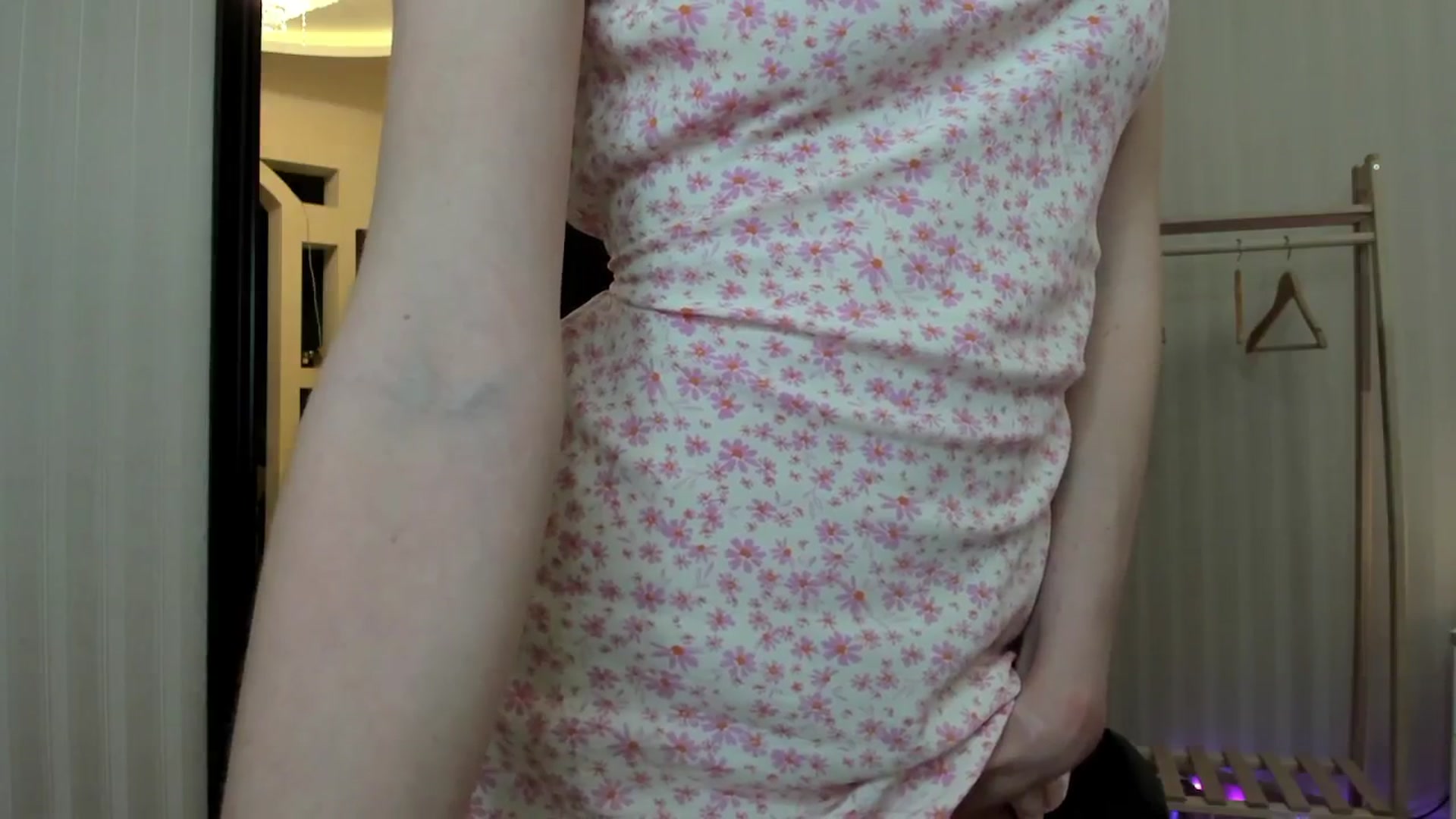 Gallery image thumbnail from Oksanafedorov's myfreecams stream on, 03/03/2025, 15:38 image 20 of 20
