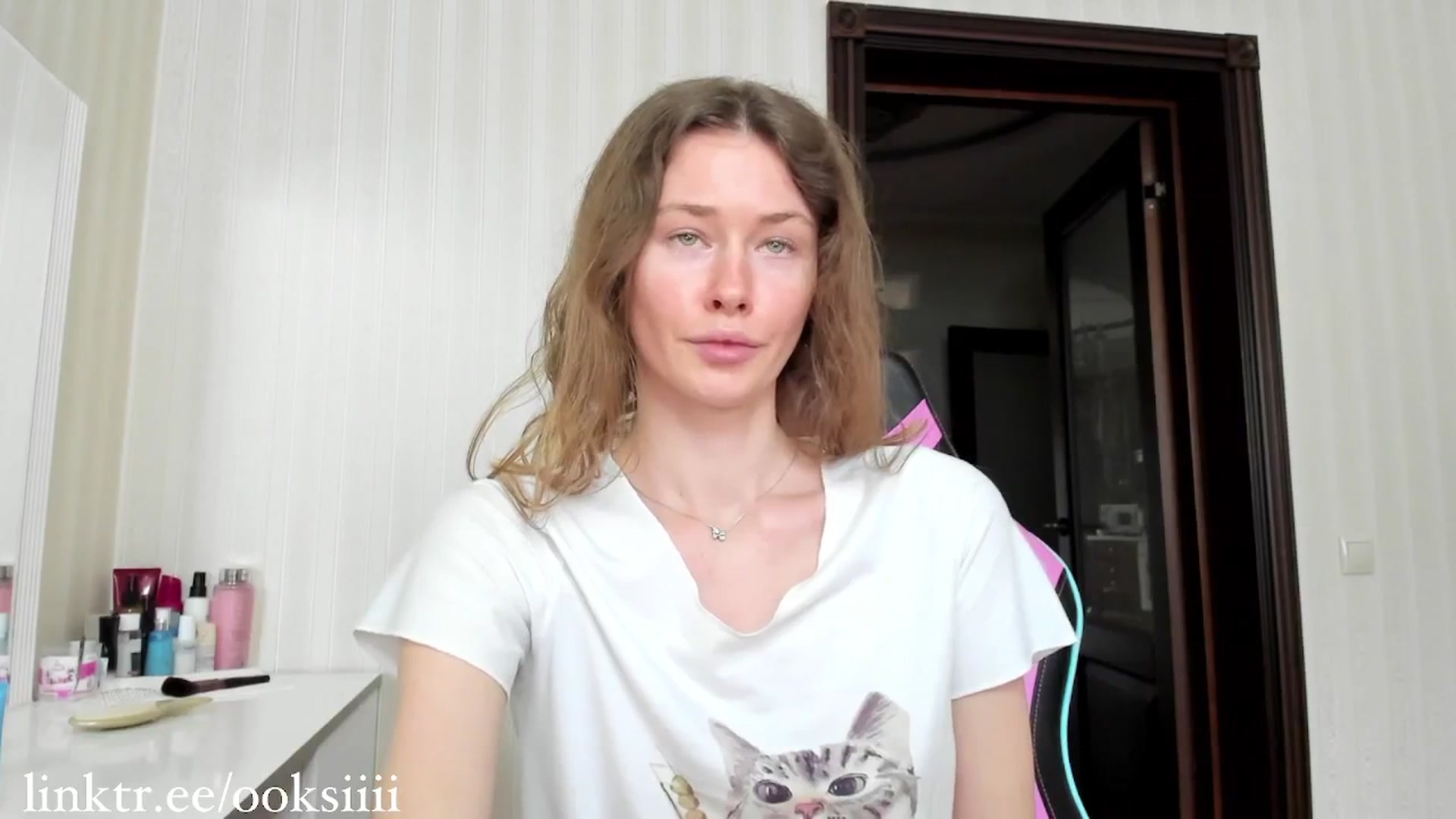 Gallery image thumbnail from Oksanafedorov's myfreecams stream on, 04/11/2025, 15:08 image 2 of 20