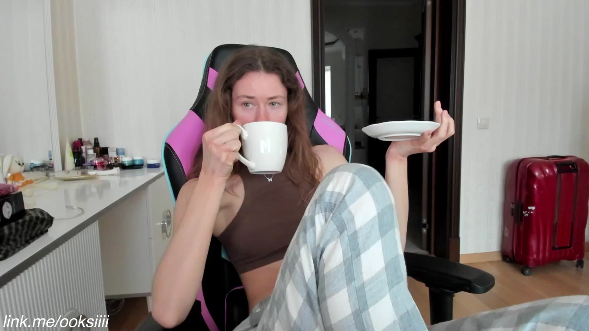 Gallery image thumbnail from Oksanafedorov's myfreecams stream on, 02/02/2026, 11:36 image 6 of 20