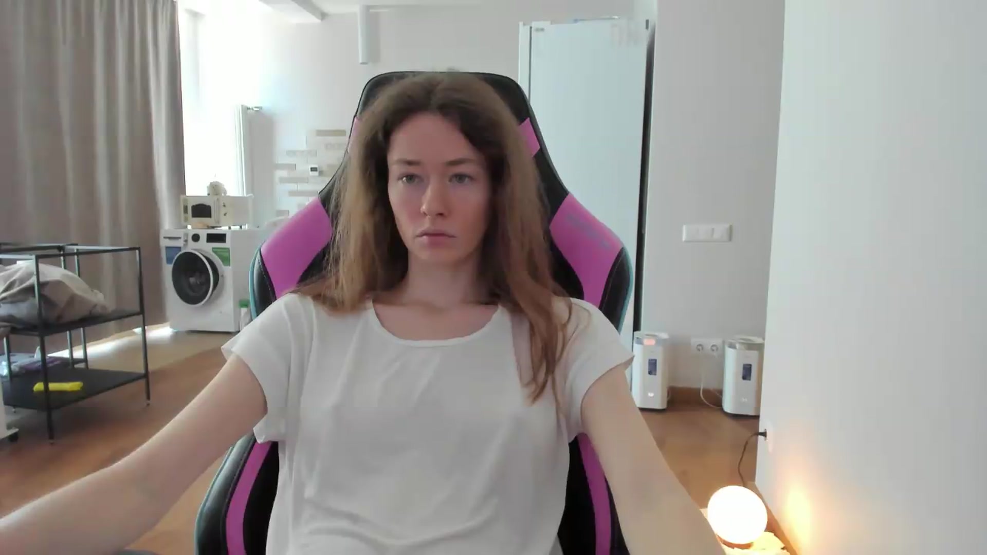 Gallery image thumbnail from Oksanafedorov's myfreecams stream on, 08/30/2026, 09:27 image 12 of 20