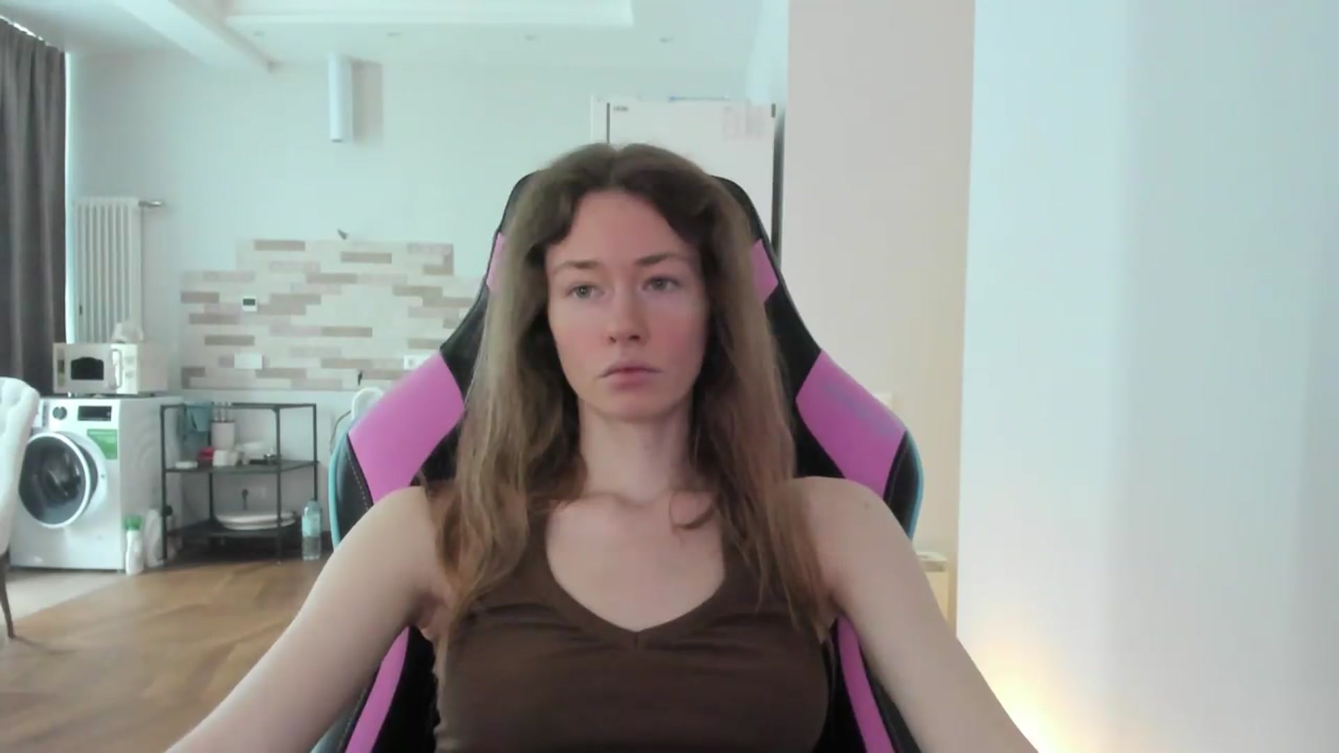 Gallery image thumbnail from Oksanafedorov's myfreecams stream on, 09/02/2026, 10:59 image 12 of 20