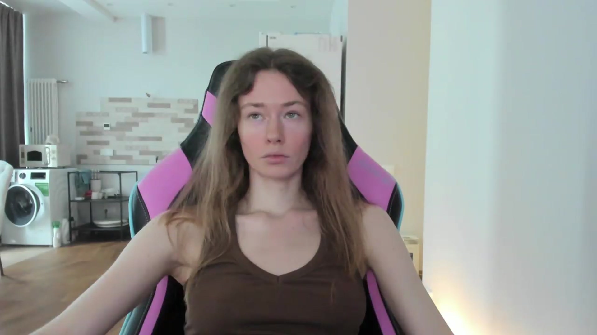 Gallery image thumbnail from Oksanafedorov's myfreecams stream on, 09/02/2026, 10:59 image 18 of 20