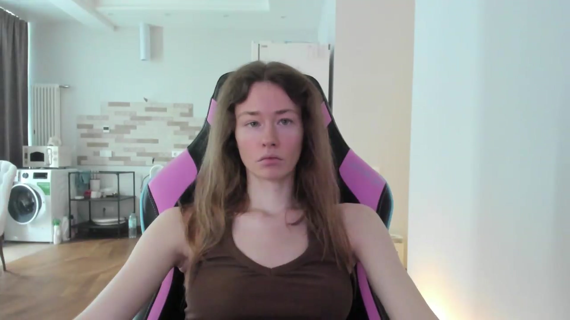 Gallery image thumbnail from Oksanafedorov's myfreecams stream on, 09/02/2026, 10:59 image 13 of 20