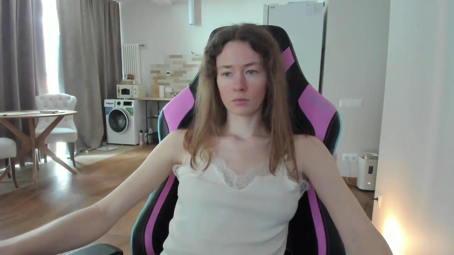 Gallery image thumbnail from Oksanafedorov's myfreecams stream on, 09/09/2026, 10:30 image 3 of 20