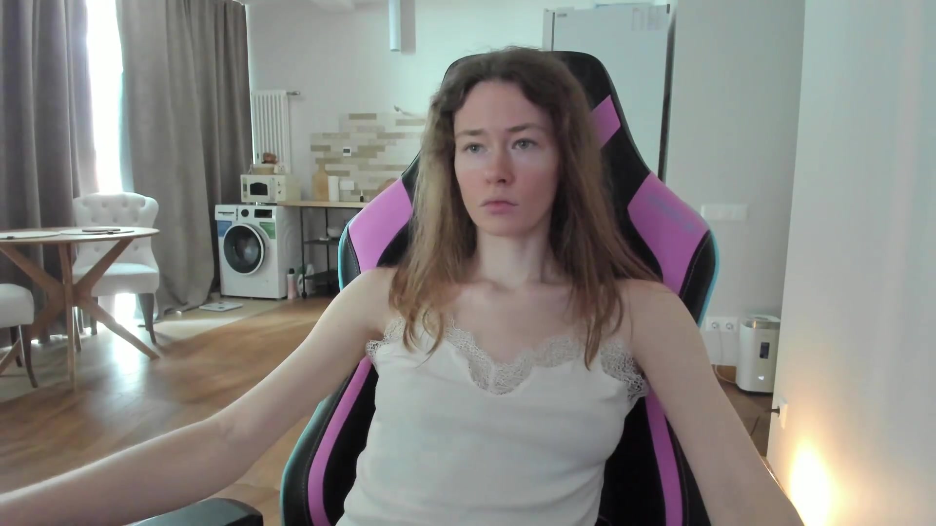 Gallery image thumbnail from Oksanafedorov's myfreecams stream on, 09/09/2026, 10:30 image 6 of 20