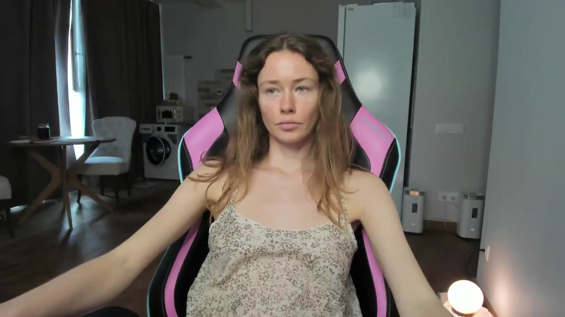 Gallery image thumbnail from Oksanafedorov's myfreecams stream on, 09/14/2026, 11:47 image 18 of 20