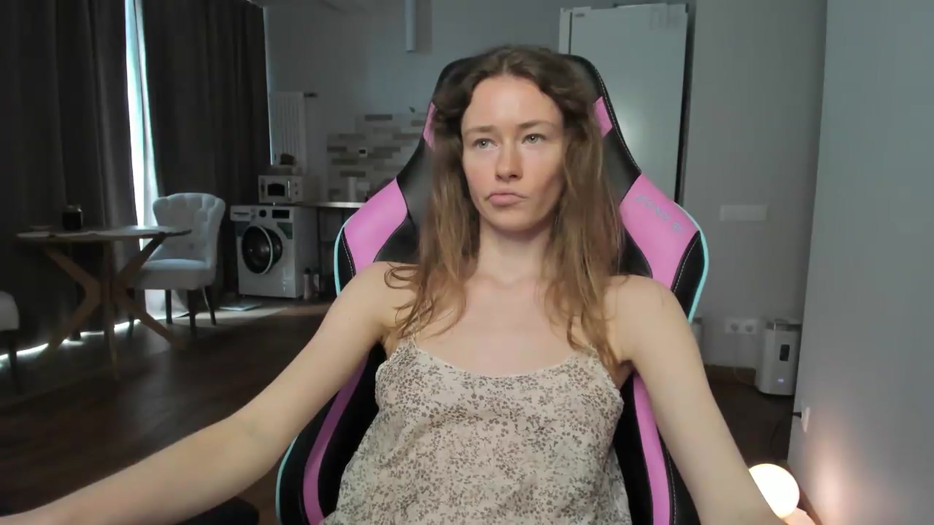 Gallery image thumbnail from Oksanafedorov's myfreecams stream on, 09/14/2026, 11:47 image 16 of 20