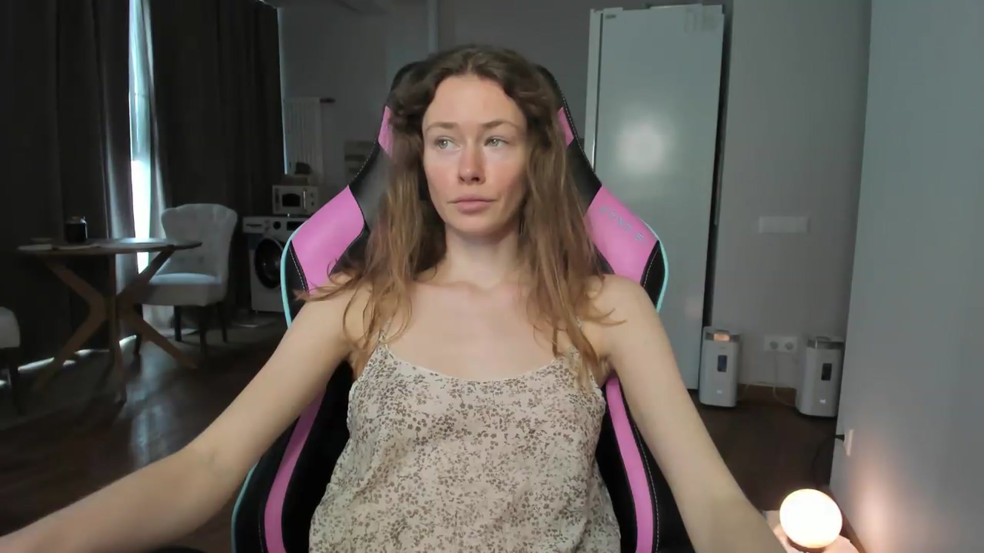 Gallery image thumbnail from Oksanafedorov's myfreecams stream on, 09/14/2026, 11:47 image 5 of 20