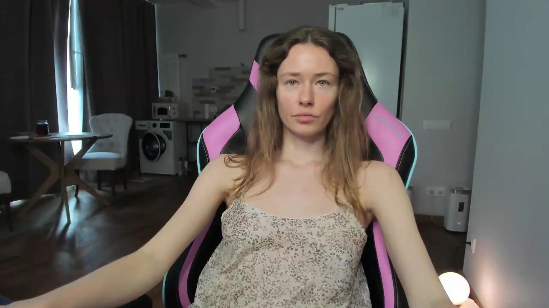 Gallery image thumbnail from Oksanafedorov's myfreecams stream on, 09/14/2026, 11:47 image 12 of 20