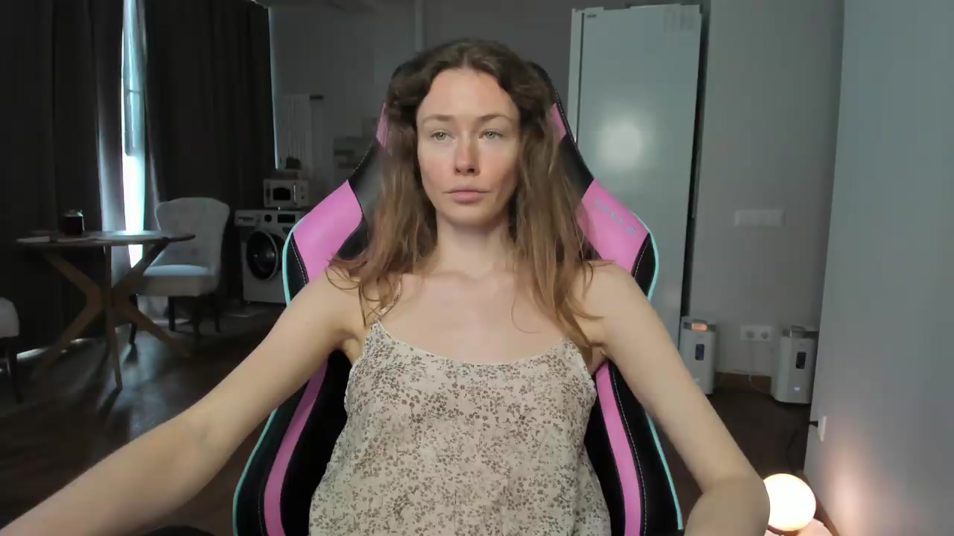 Gallery image thumbnail from Oksanafedorov's myfreecams stream on, 09/14/2026, 11:47 image 1 of 20