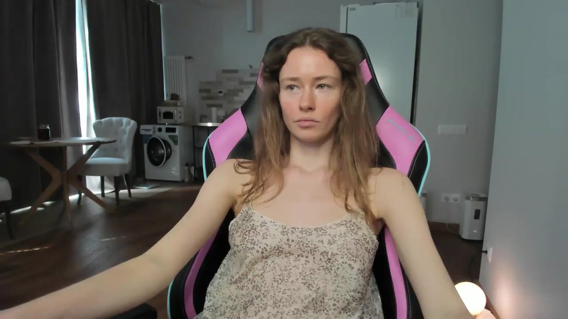 Gallery image thumbnail from Oksanafedorov's myfreecams stream on, 09/14/2026, 11:47 image 14 of 20