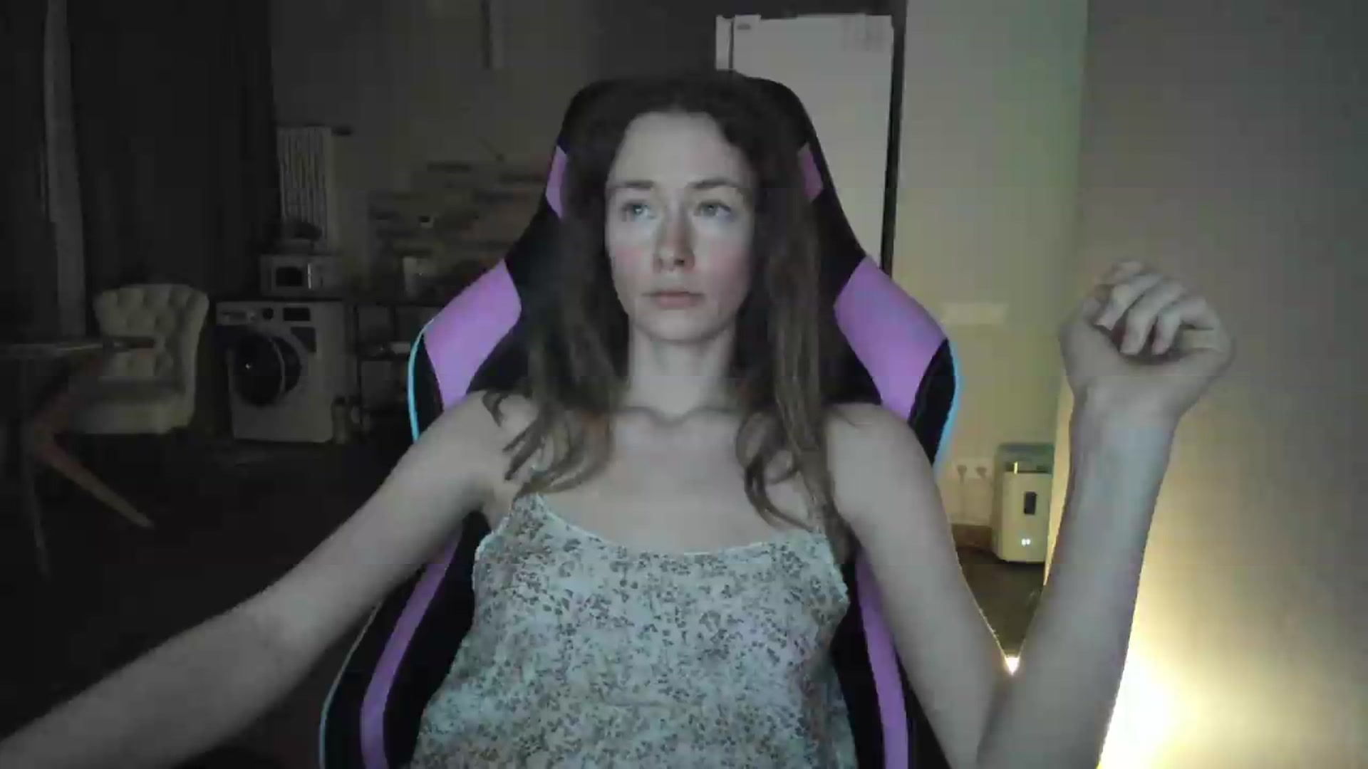 Gallery image thumbnail from Oksanafedorov's myfreecams stream on, 09/14/2026, 22:11 image 3 of 20