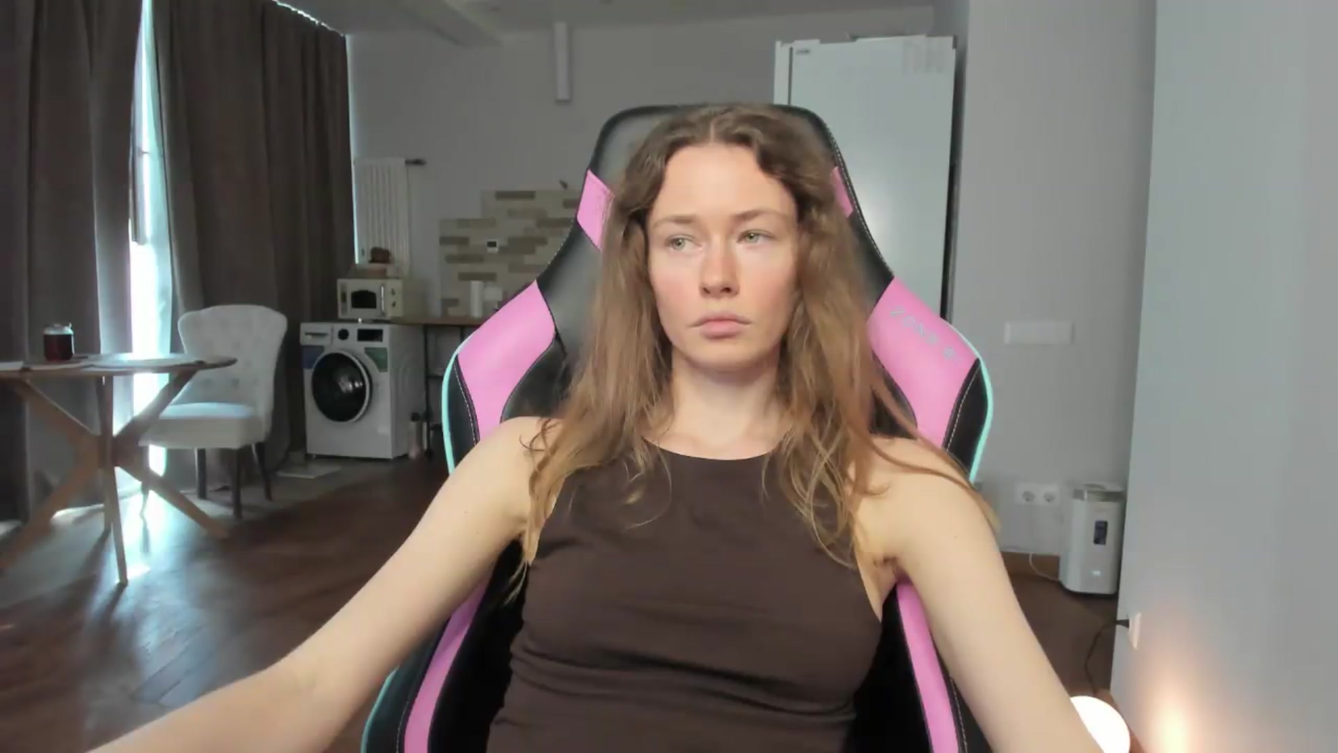 Gallery image thumbnail from Oksanafedorov's myfreecams stream on, 09/15/2026, 11:55 image 14 of 20