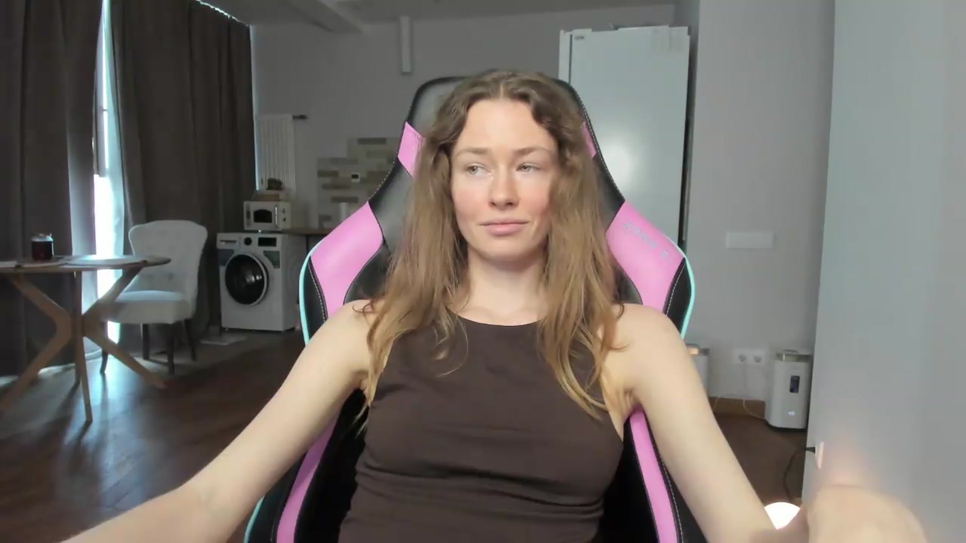 Gallery image thumbnail from Oksanafedorov's myfreecams stream on, 09/15/2026, 11:55 image 11 of 20