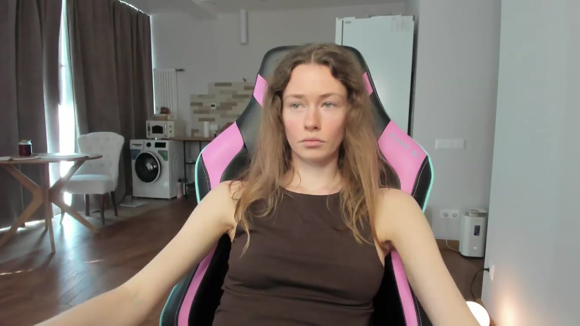 Gallery image thumbnail from Oksanafedorov's myfreecams stream on, 09/15/2026, 11:55 image 16 of 20