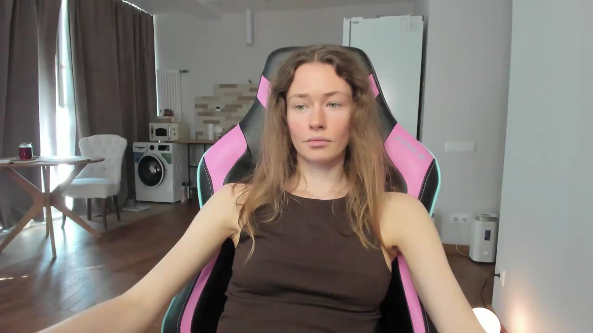 Gallery image thumbnail from Oksanafedorov's myfreecams stream on, 09/15/2026, 11:55 image 17 of 20