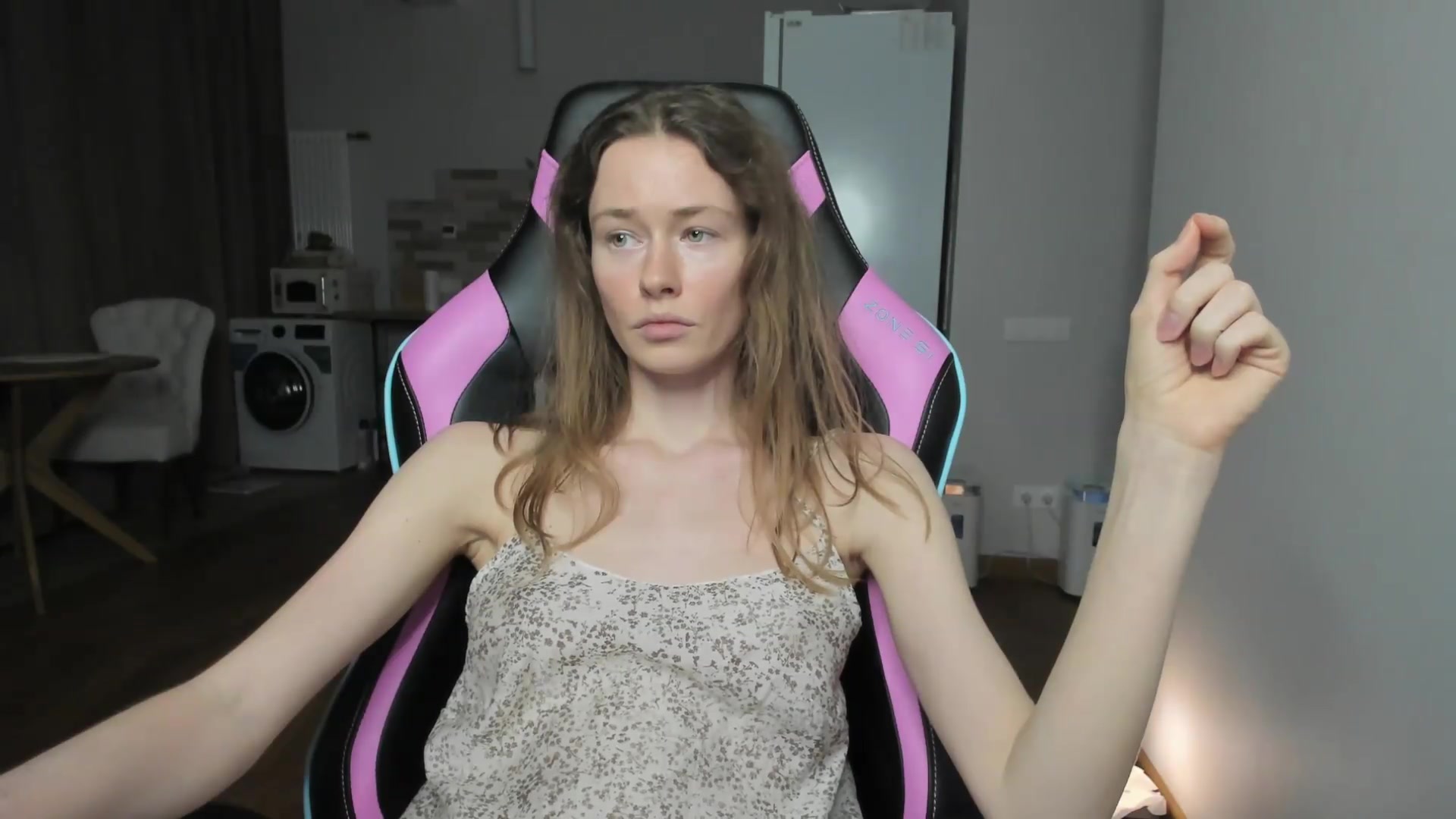 Gallery image thumbnail from Oksanafedorov's myfreecams stream on, 09/16/2026, 23:15 image 20 of 20