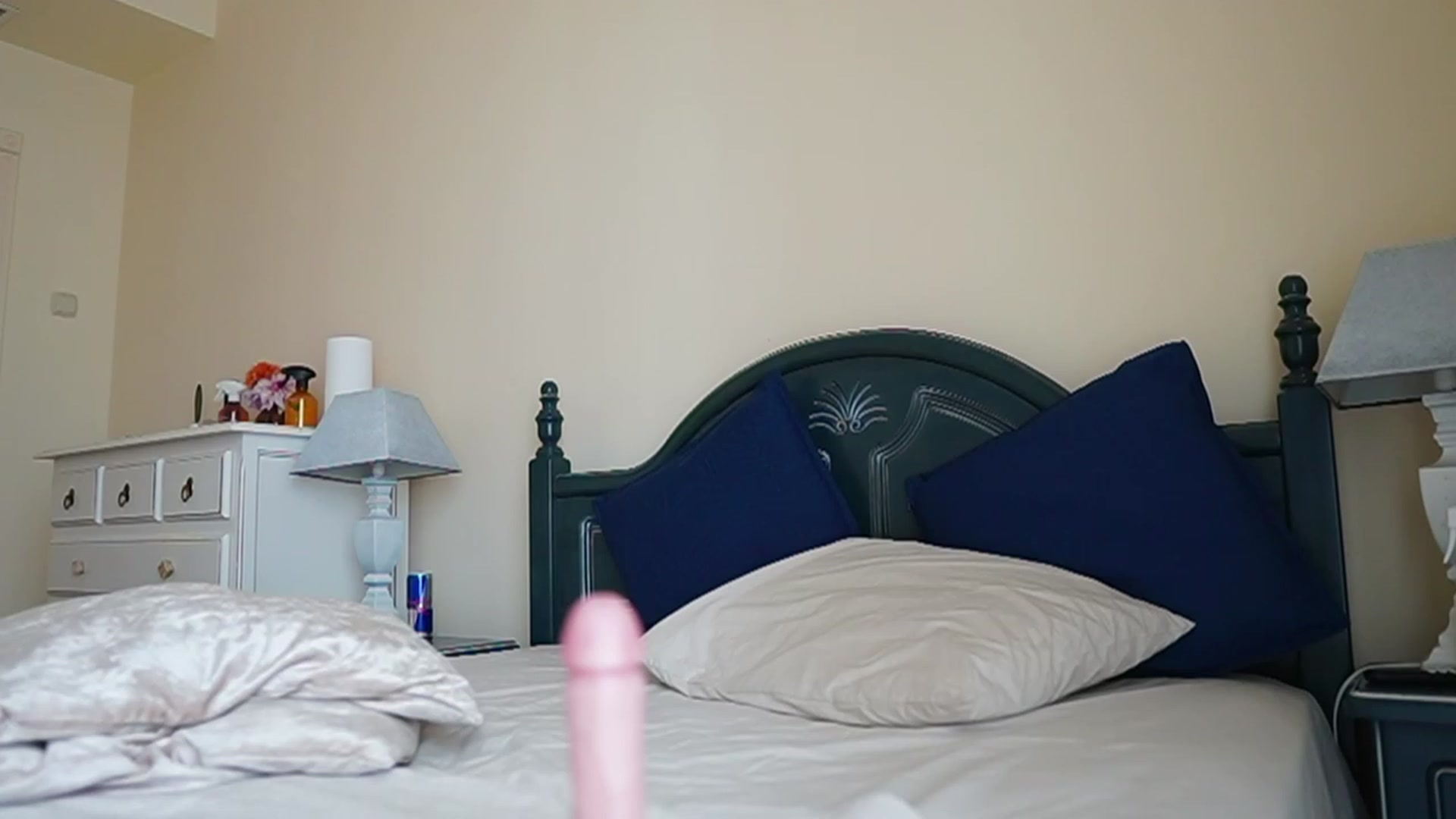 Gallery image thumbnail from Okssanna1's myfreecams stream on, 08/04/2023, 14:19 image 12 of 20