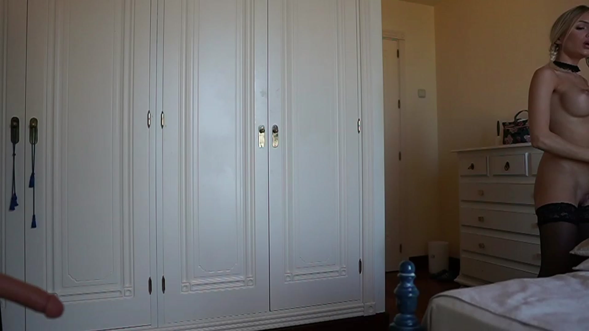 Gallery image thumbnail from Okssanna1's myfreecams stream on, 08/05/2023, 07:36 image 4 of 20