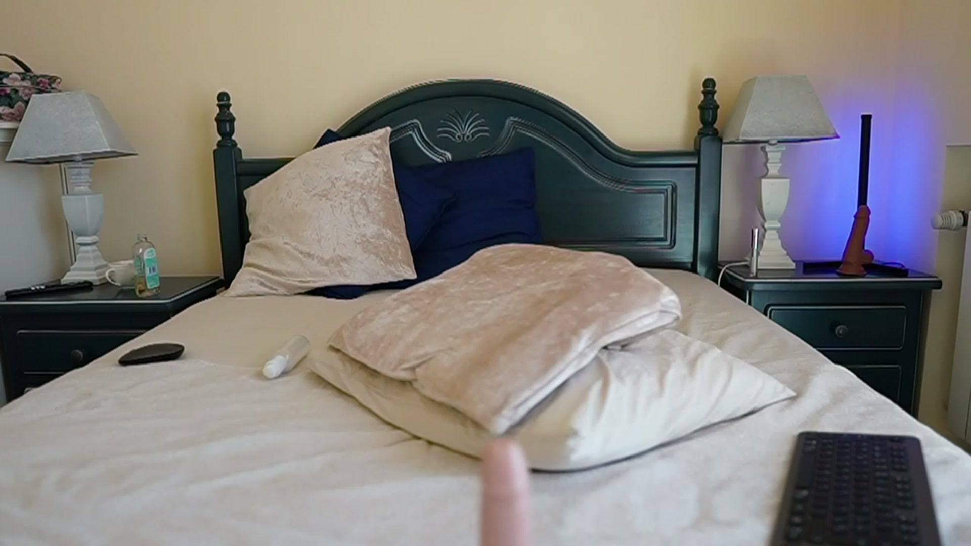 Gallery image thumbnail from Okssanna1's myfreecams stream on, 08/05/2023, 12:27 image 4 of 20