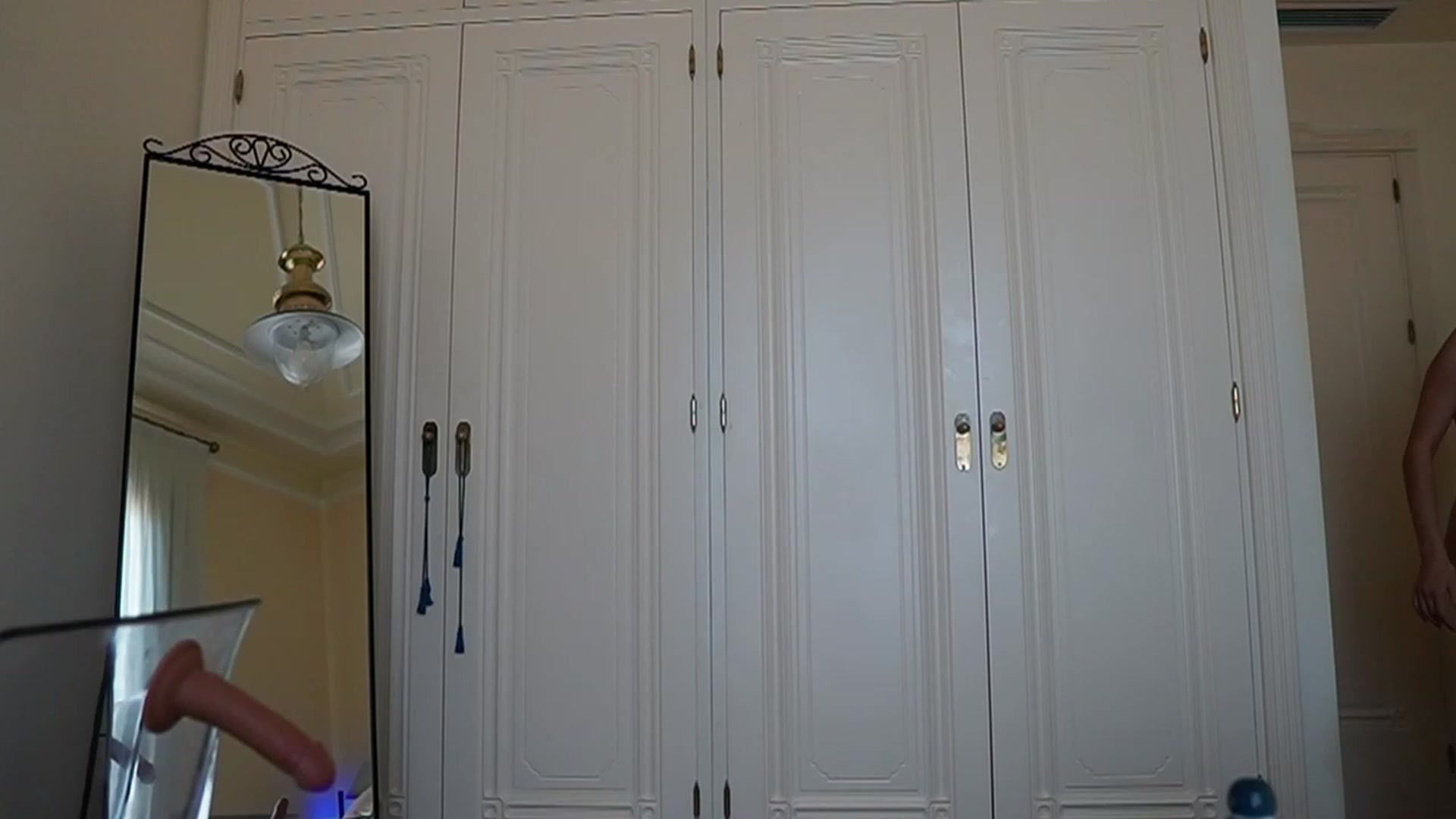 Gallery image thumbnail from Okssanna1's myfreecams stream on, 08/05/2023, 15:07 image 6 of 20