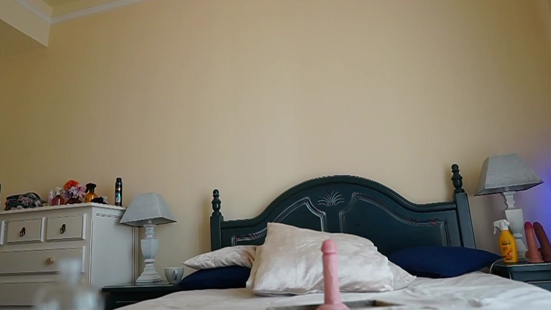 Gallery image thumbnail from Okssanna1's myfreecams stream on, 08/08/2023, 14:03 image 14 of 20