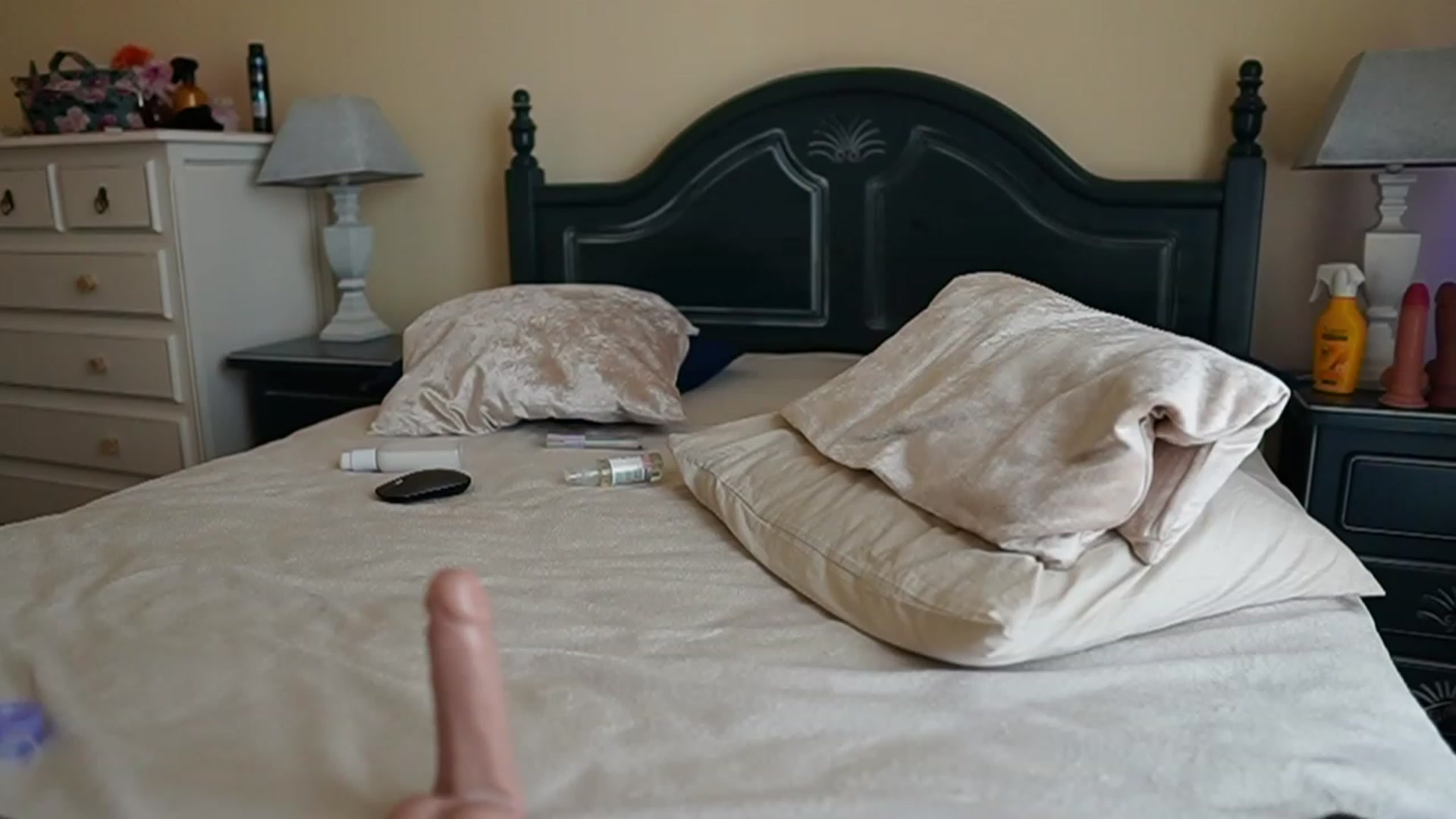 Gallery image thumbnail from Okssanna1's myfreecams stream on, 08/08/2023, 14:03 image 1 of 20