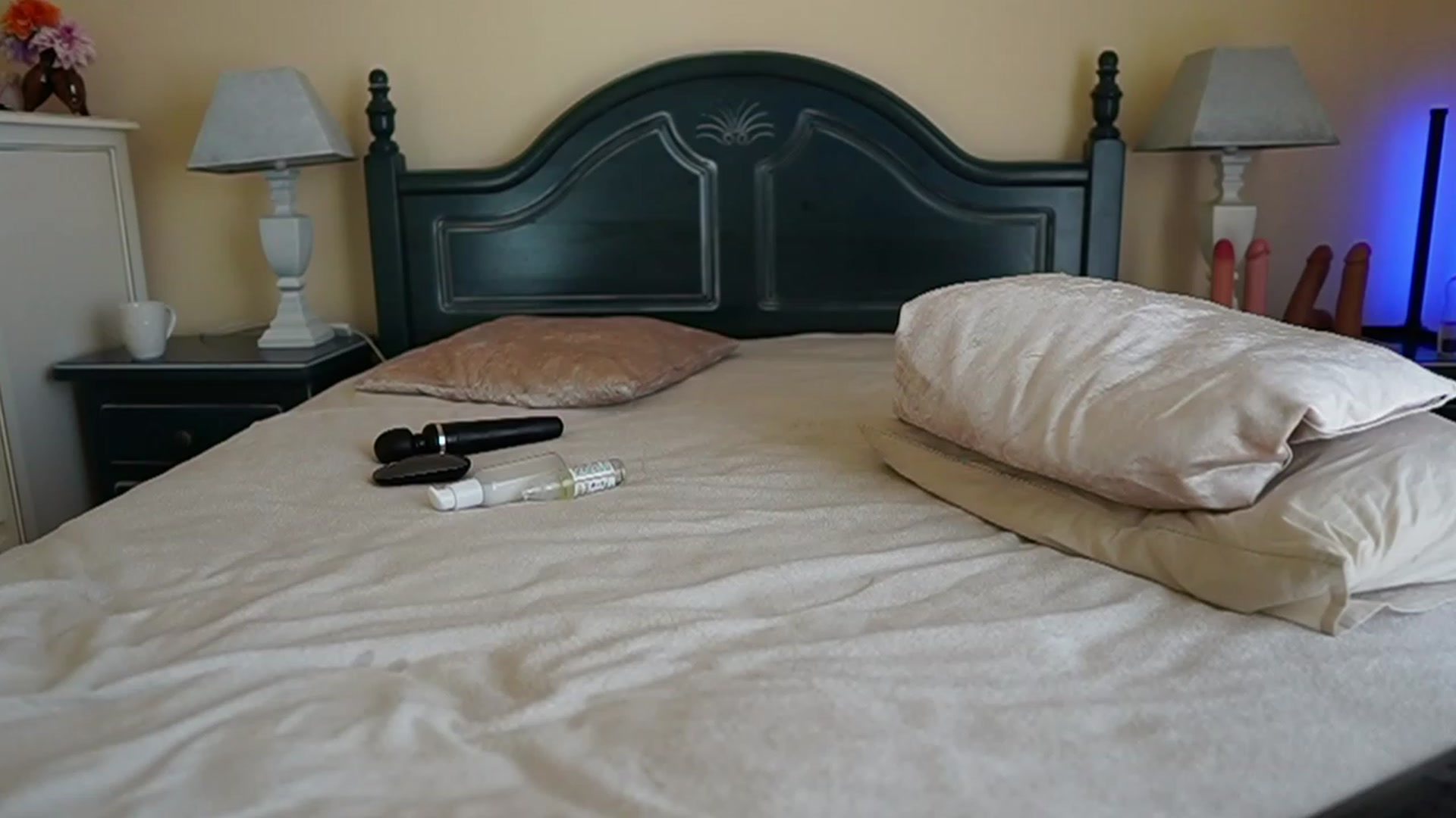 Gallery image thumbnail from Okssanna1's myfreecams stream on, 08/27/2023, 09:57 image 15 of 20