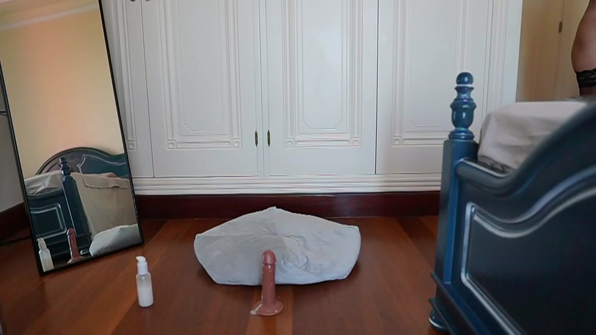Gallery image thumbnail from Okssanna1's myfreecams stream on, 08/28/2023, 07:23 image 1 of 20
