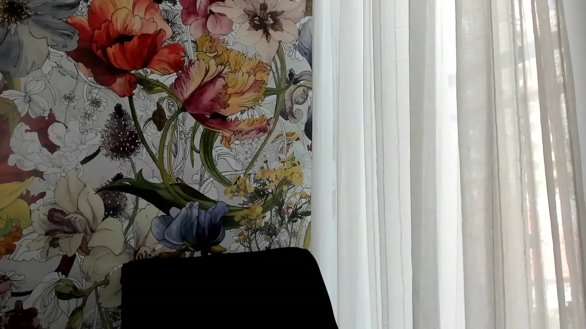 Gallery image thumbnail from Okssanna1's myfreecams stream on, 10/05/2023, 10:07 image 14 of 20