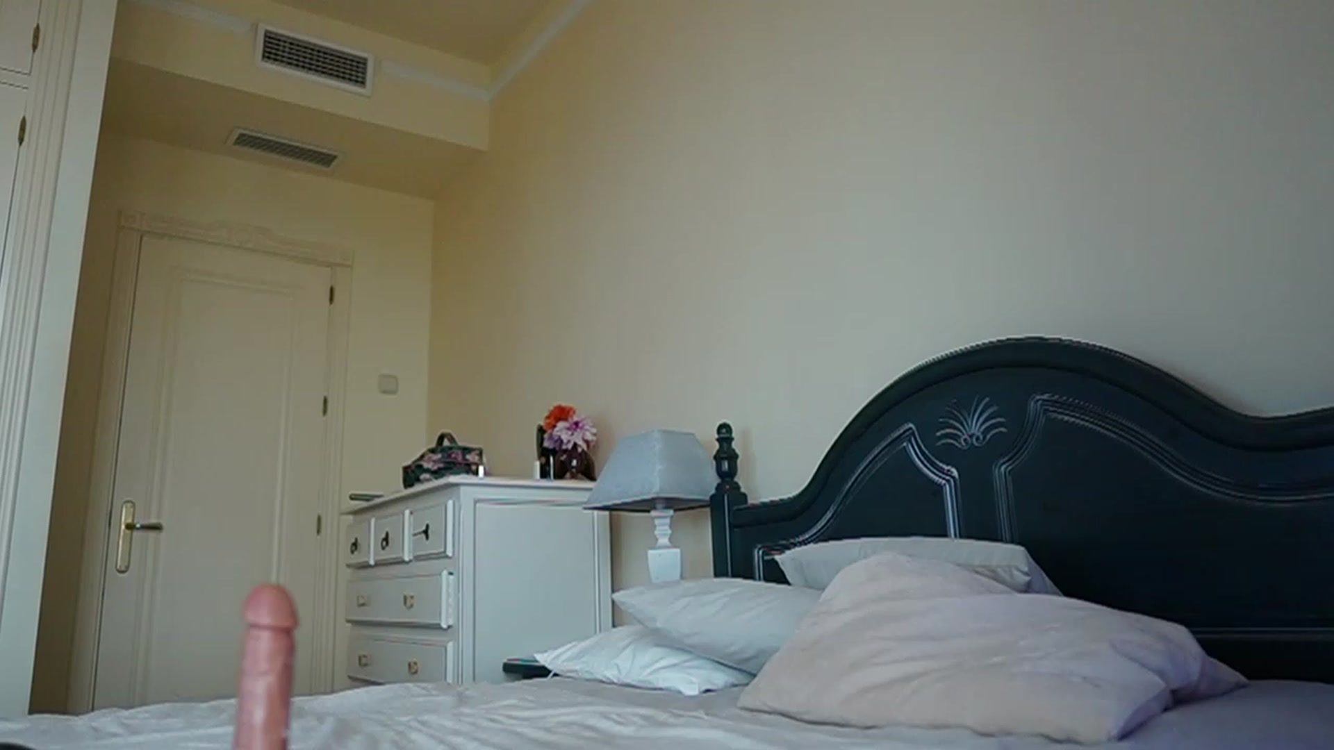 Gallery image thumbnail from Okssanna1's myfreecams stream on, 10/22/2023, 14:53 image 12 of 20