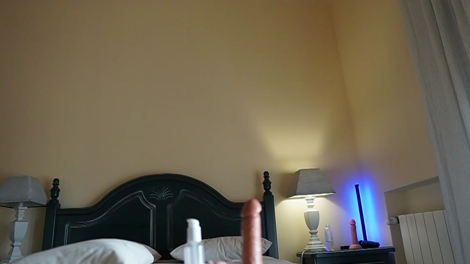 Gallery image thumbnail from Okssanna1's myfreecams stream on, 11/04/2023, 12:13 image 12 of 20