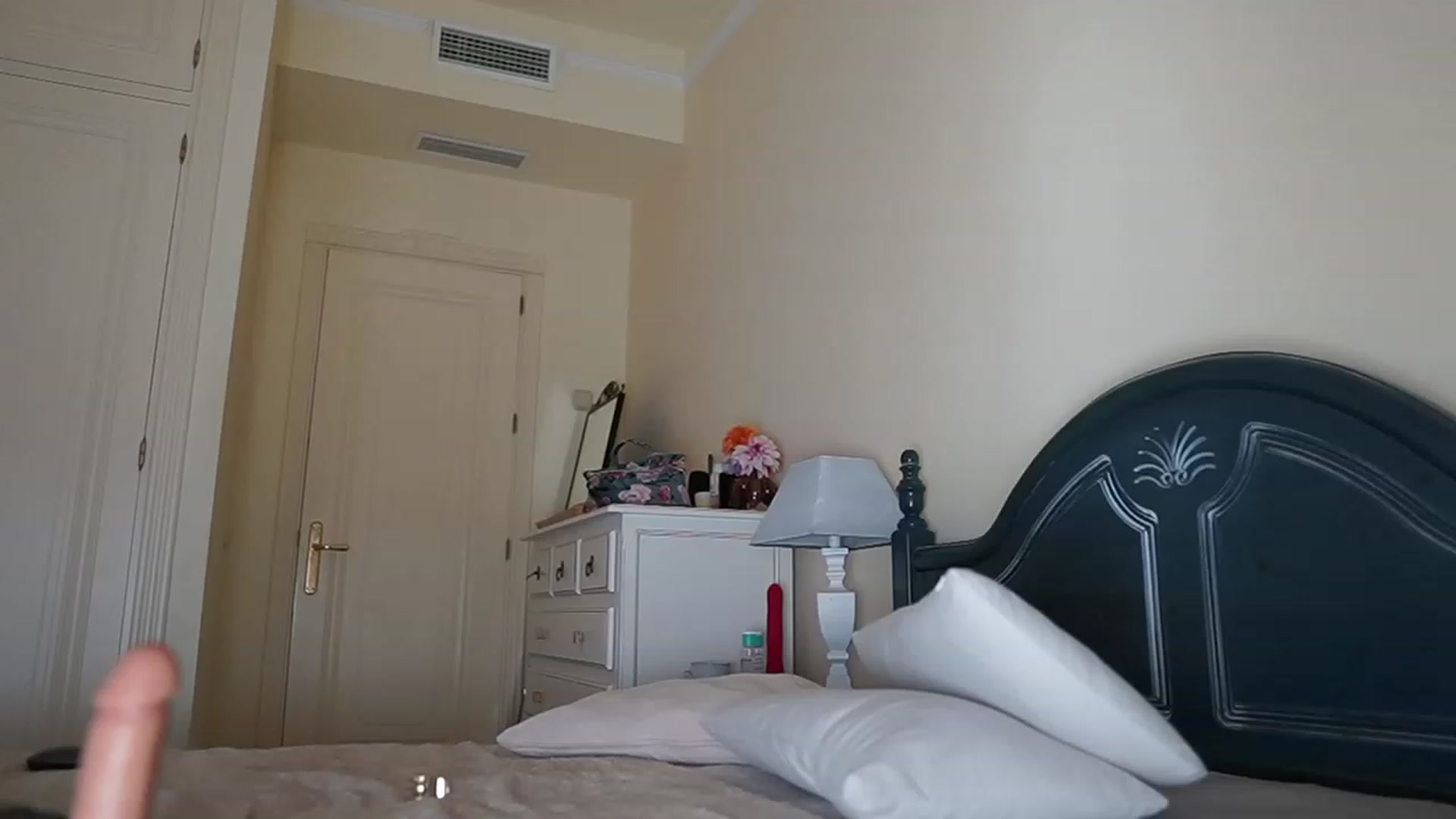 Gallery image thumbnail from Okssanna1's myfreecams stream on, 11/25/2023, 14:44 image 16 of 20