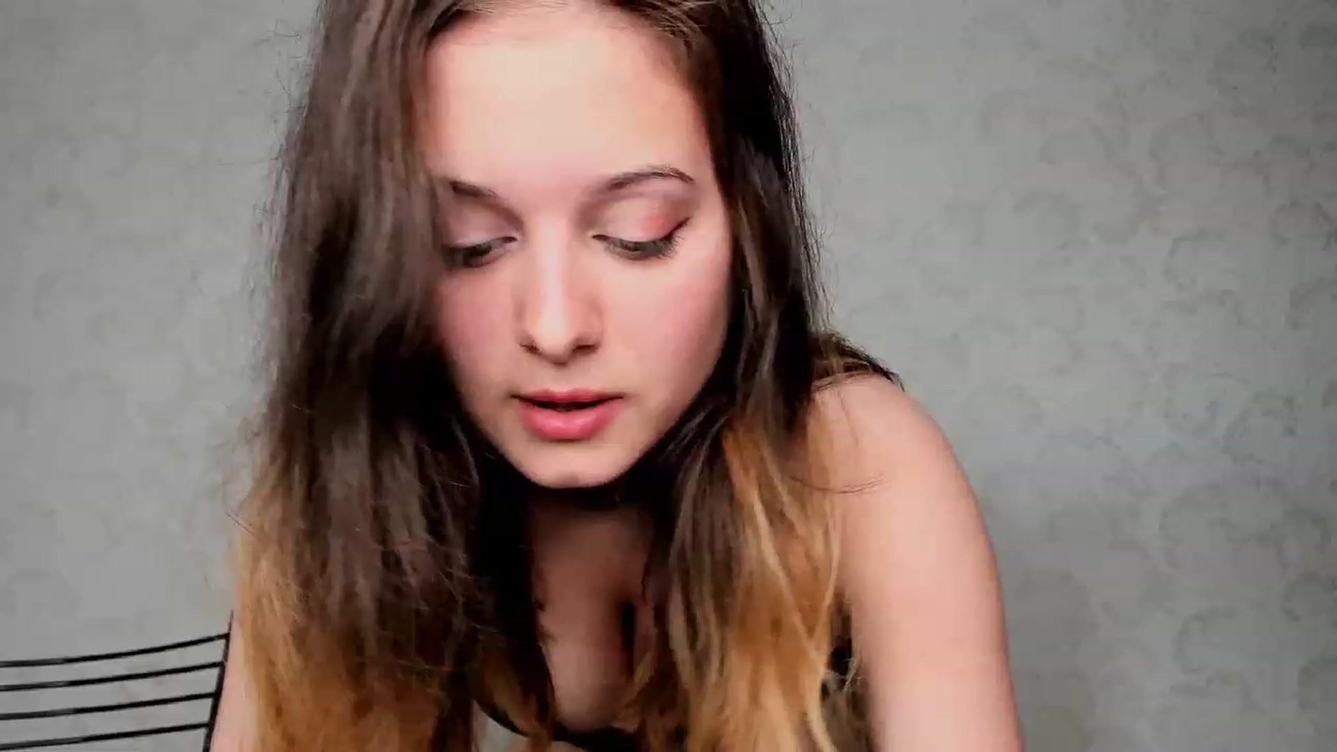 Gallery image thumbnail from Oladushek18's myfreecams stream on, 05/23/2023, 11:12 image 9 of 20