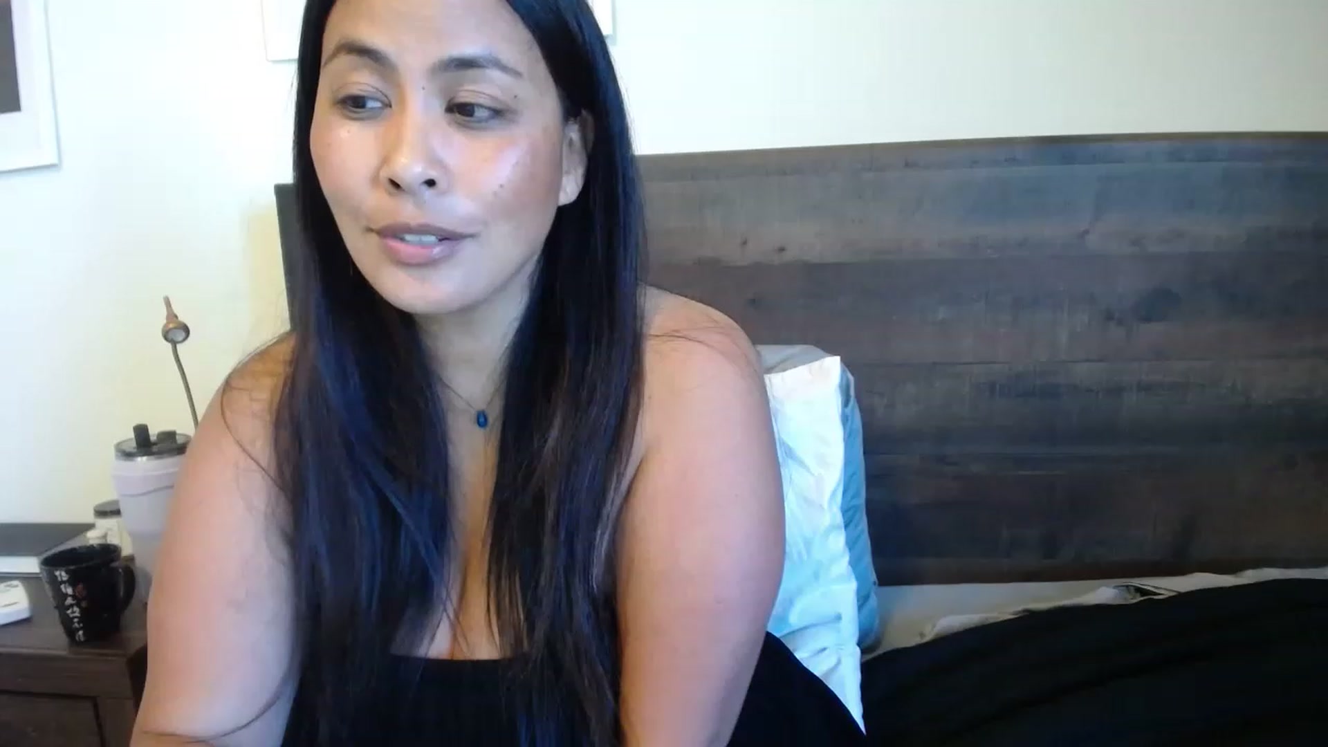 Gallery image thumbnail from OldFatHawaiin's myfreecams stream on, 04/22/2023, 15:09 image 7 of 20