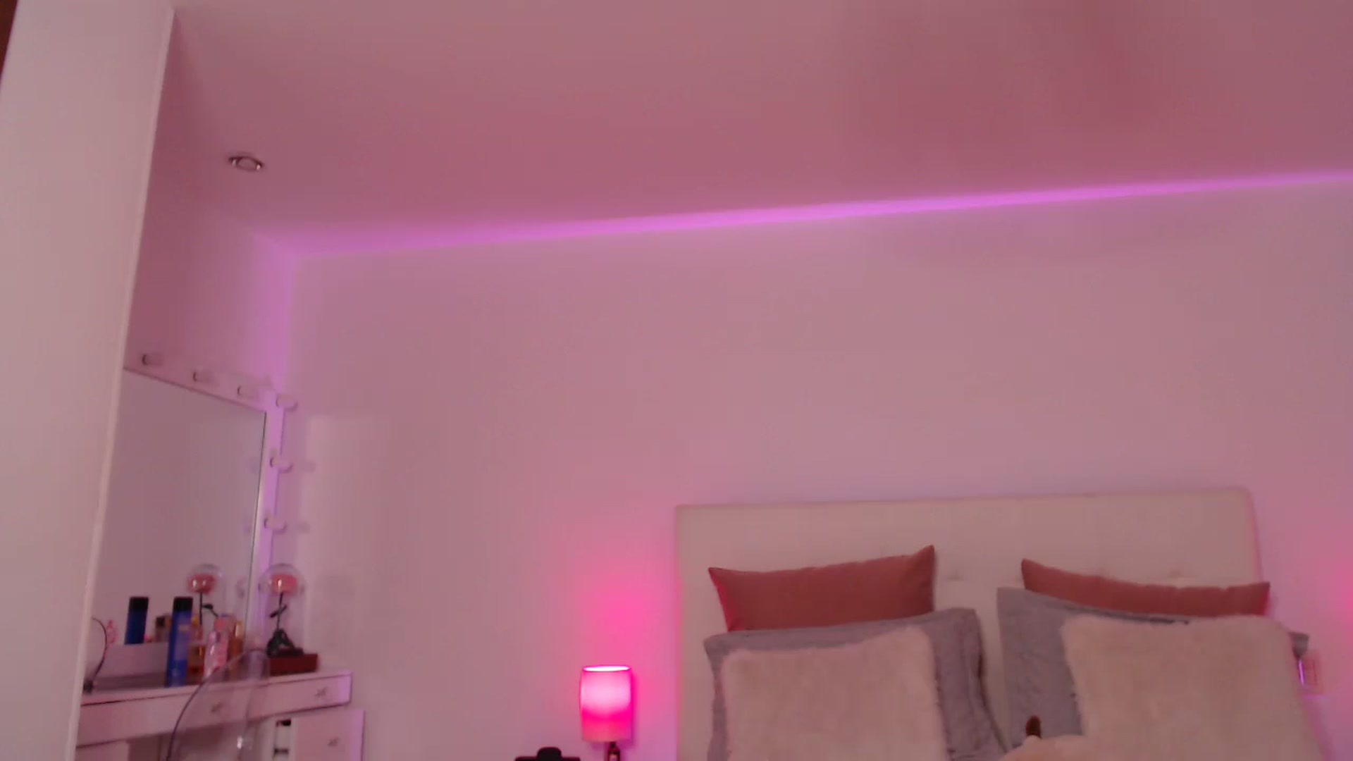 Gallery image thumbnail from Old_AmyLi's myfreecams stream on, 03/26/2023, 06:13 image 2 of 20